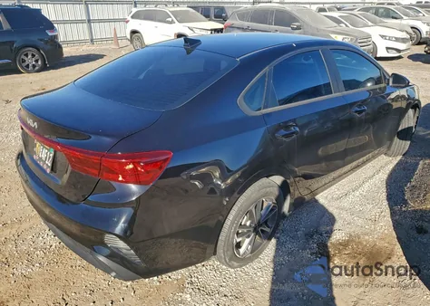 2022 Kia Forte Fe z USA, uszkodzony, nr VIN 479182